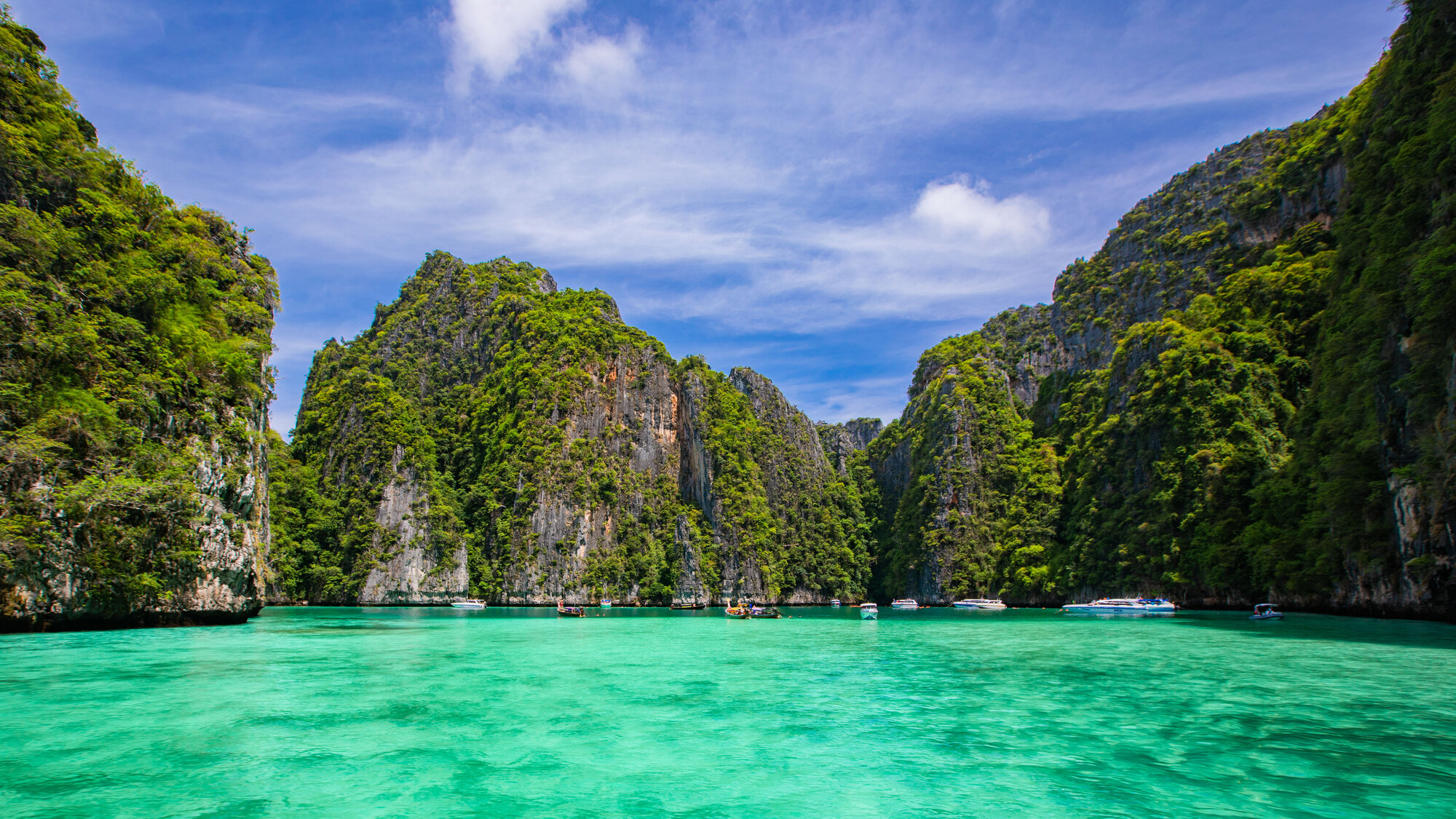 Turquoise water between the cliffs of Phi Phi Leh